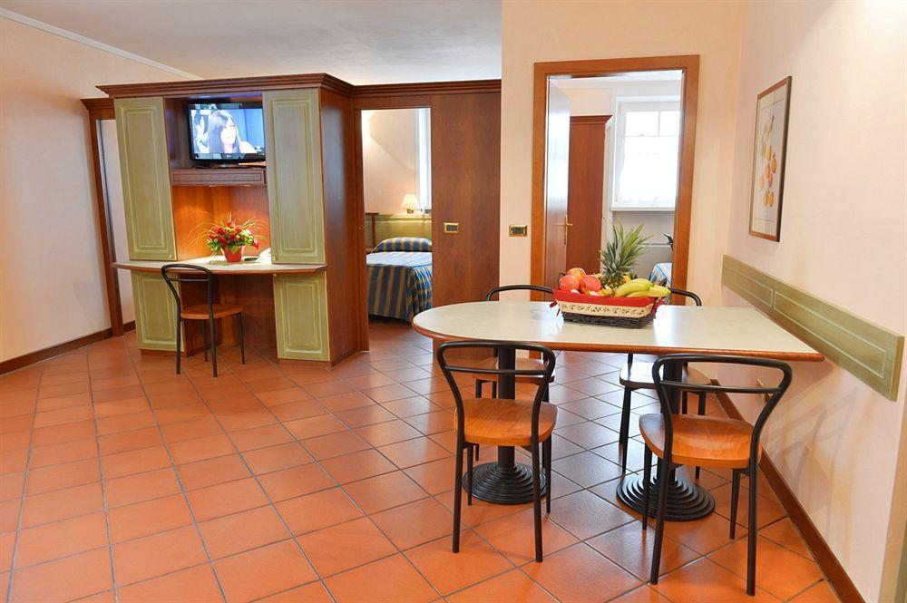 Residence Del Messaggero Rovereto  Bagian luar foto